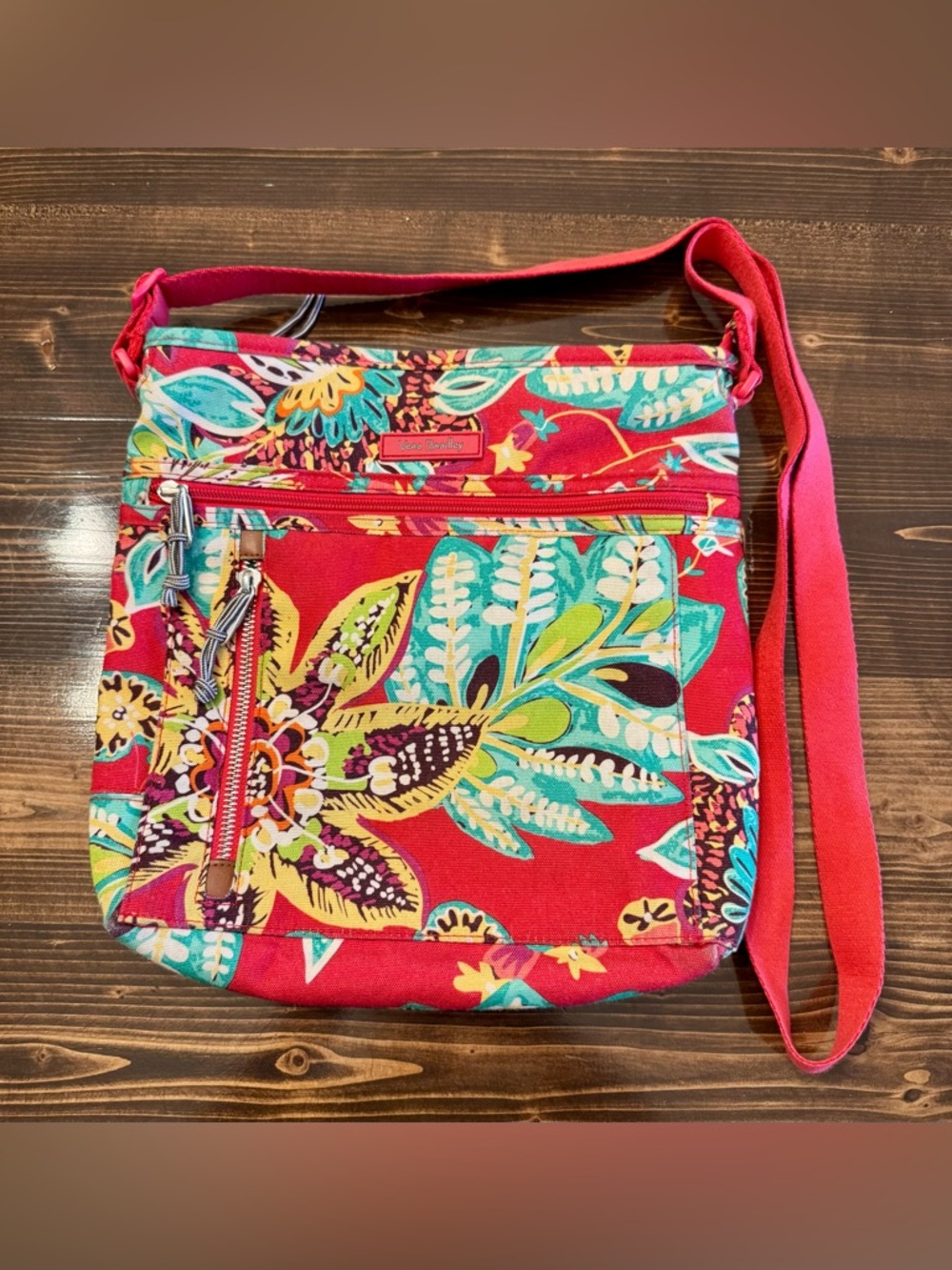 Vera‎ Bradley Red Rumba Canvas Crossbody with Teal & Yellow Accents